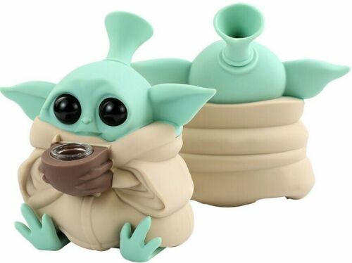 SILICONE BABY YODA BONG